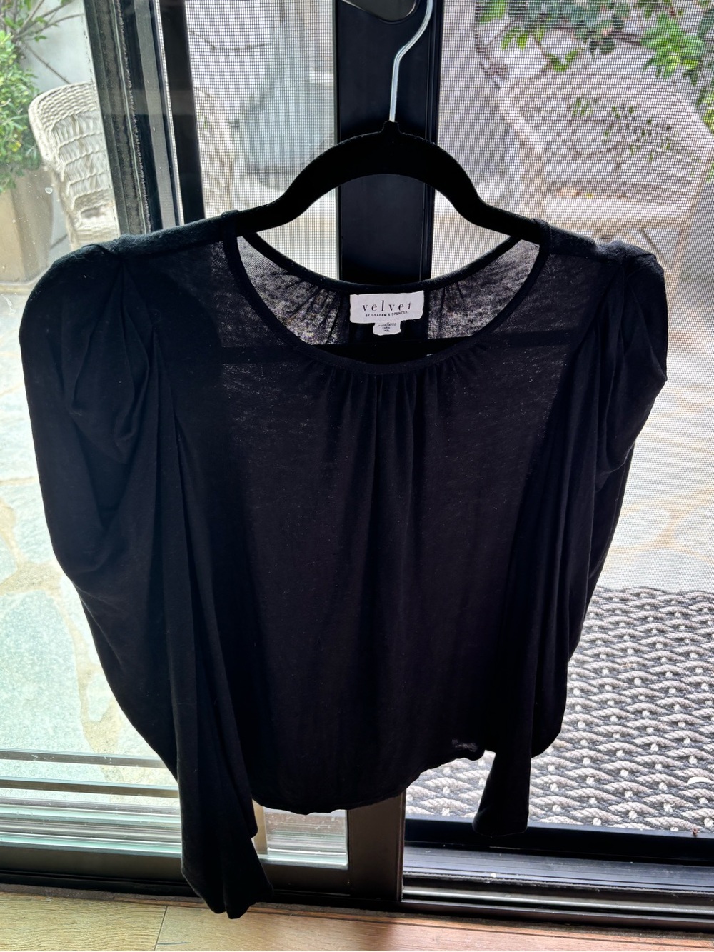 Velvet by Graham Spencer Black Long-Sleeve Women's Top With Puffed Sleeves